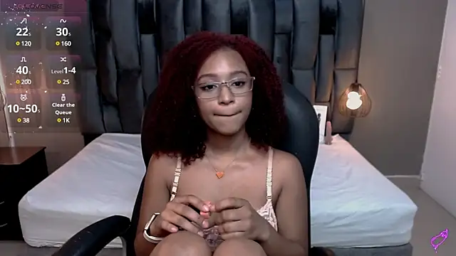 Snapshot of Lorena_Vieira_ chatting on 7, 1, 2025 Lorena Vieira online show from 7, 1, 2025