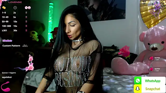 EvelynAisha online show from 25, 1, 2025