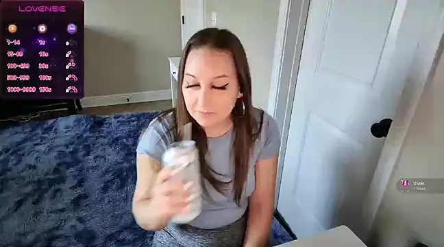 Brooklyn Bee online show from 30, 1, 2025