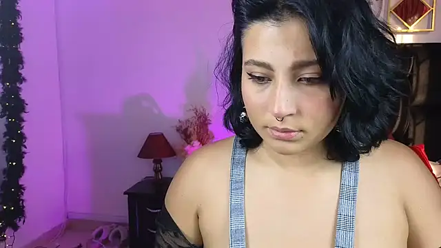 Snapshot of Pauilina chatting on 14, 1, 2025 Pauilina online show from 14, 1, 2025