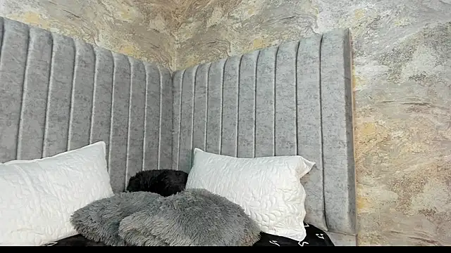 andy 0018 online show from 5, 3, 2025