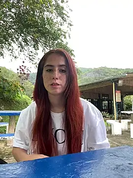 Snapshot of HannaSmiith chatting on 27, 1, 2025 HannaSmiith online show from 27, 1, 2025