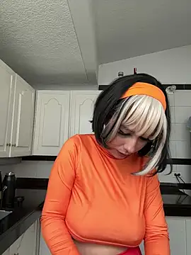 Snapshot of HannaSmiith chatting on 1, 2, 2025 HannaSmiith online show from 1, 2, 2025