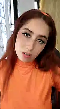 Snapshot of HannaSmiith chatting on 1, 2, 2025 HannaSmiith online show from 1, 2, 2025