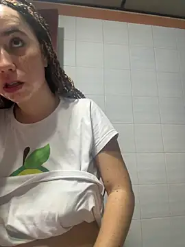 Snapshot of HannaSmiith chatting on 3, 2, 2025 HannaSmiith online show from 3, 2, 2025