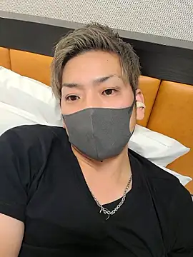 Snapshot of da--------i chatting on 7, 11, 2025 da--------i online show from 7, 11, 2025