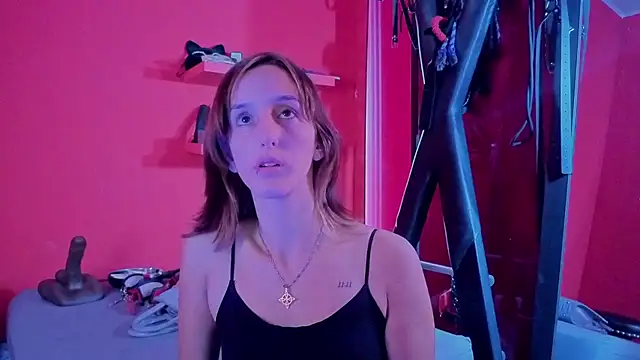 Snapshot of Ambar_Roux_ chatting on 8, 9, 2025 Ambar Roux online show from 8, 9, 2025