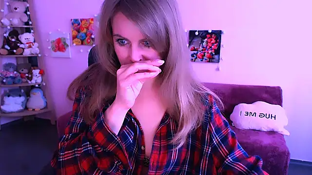 Hot Milady online show from 10, 3, 2026