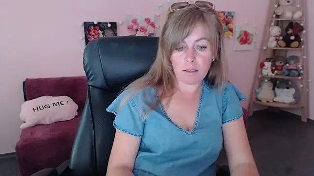 Snapshot of Hot_Milady chatting on 25, 6, 2026 Hot Milady online show from 25, 6, 2026