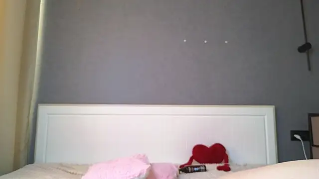 Snapshot of Your_Auggie chatting on 12, 3, 2025 Your Auggie online show from 12, 3, 2025