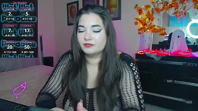 Lillianhot68 online show from 2, 11, 2025