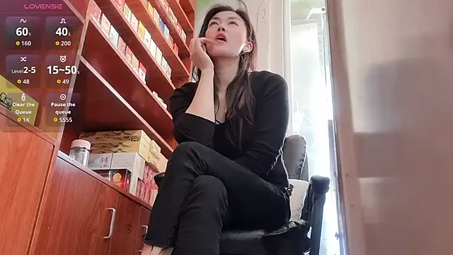Snapshot of QianF-666 chatting on 30, 4, 2026 QianF-666 online show from 30, 4, 2026