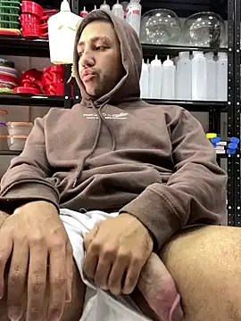 JuanZapata33 online show from 10, 2, 2025