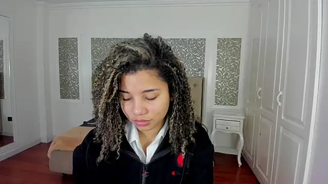 Mayaa ross online show from 12, 9, 2025