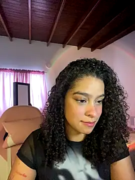 Snapshot of Arteatenea__ chatting on 22, 11, 2025 Arteatenea online show from 22, 11, 2025