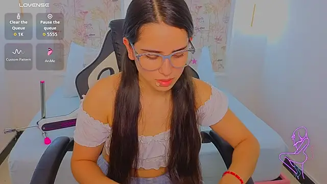 angelica dymond online show from 18, 4, 2026