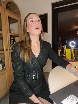 lola tentatiion online show from 21, 2, 2025