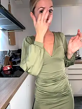 lola tentatiion online show from 26, 9, 2025