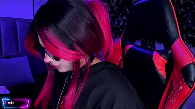 Kitty Gang online show from 17, 12, 2025