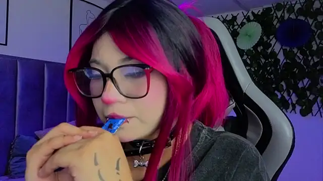 Snapshot of Kitty_Gang chatting on 16, 5, 2026 Kitty Gang online show from 16, 5, 2026