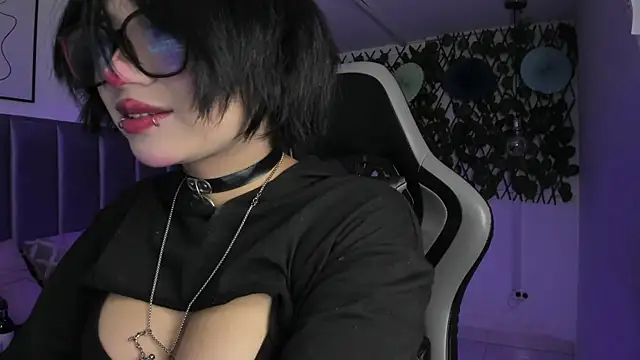 Snapshot of Kitty_Gang chatting on 2, 6, 2026 Kitty Gang online show from 2, 6, 2026
