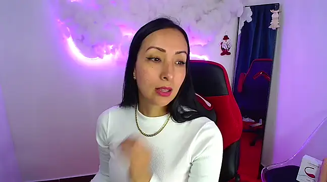 Snapshot of yaralyminjo2 chatting on 30, 12, 2024 yaralyminjo2 online show from 30, 12, 2024