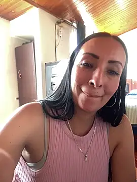 Snapshot of yaralyminjo2 chatting on 20, 1, 2025 yaralyminjo2 online show from 20, 1, 2025