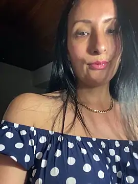 Snapshot of yaralyminjo2 chatting on 1, 2, 2025 yaralyminjo2 online show from 1, 2, 2025