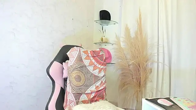 Leslie browm online show from 16, 2, 2026