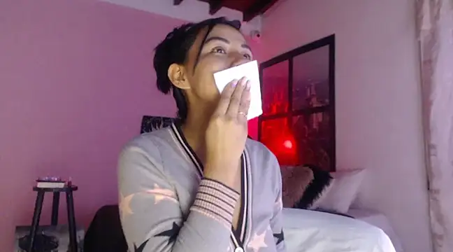 selene gils online show from 14, 12, 2024