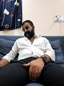 Fun Guuy online show from 3, 2, 2026