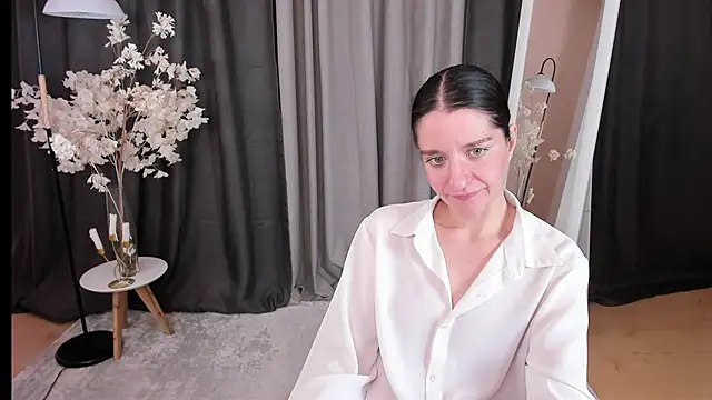 helentasty online show from 7, 3, 2025