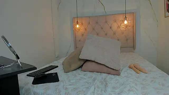 kristakinnky online show from 15, 1, 2025