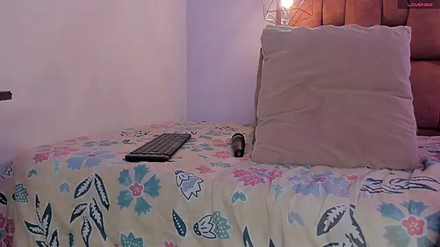 kristakinnky online show from 24, 9, 2025