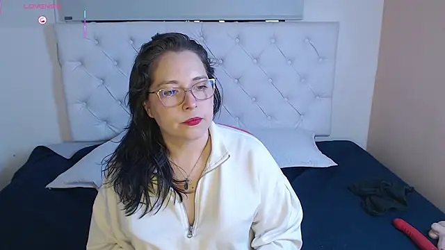 May Carlier online show from 7, 2, 2026