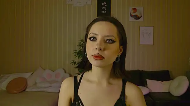 Lazzy Lizzy online show from 12, 12, 2024