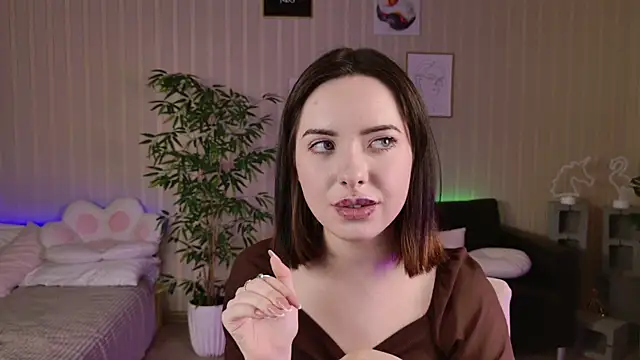 Lazzy Lizzy online show from 12, 1, 2025