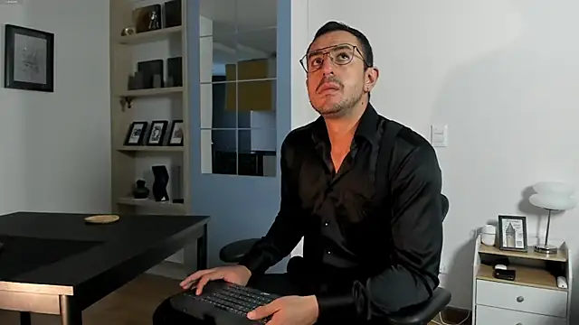 pablo-rincon95 online show from 22, 5, 2026