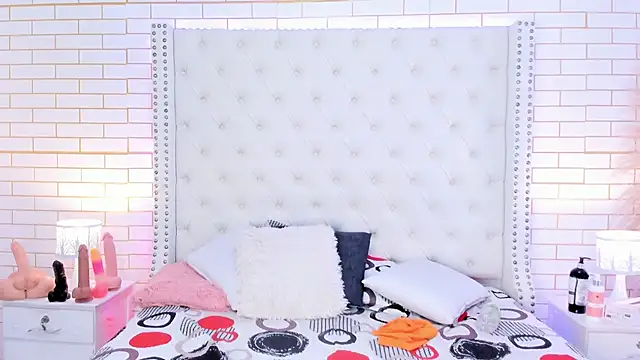 Krystal cambell1 online show from 28, 2, 2026