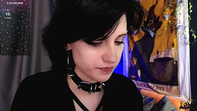 Snapshot of dark_vamp_ chatting on 16, 12, 2024 dark vamp online show from 16, 12, 2024