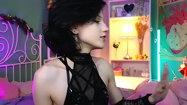 Snapshot of dark_vamp_ chatting on 20, 12, 2024 dark vamp online show from 20, 12, 2024