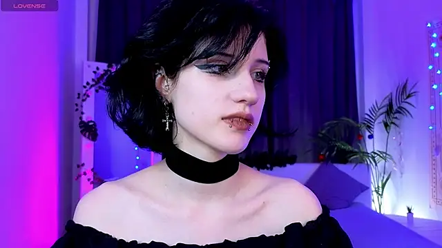 Snapshot of dark_vamp_ chatting on 25, 12, 2024 dark vamp online show from 25, 12, 2024