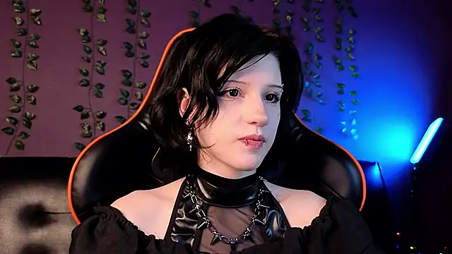 Snapshot of dark_vamp_ chatting on 18, 1, 2025 dark vamp online show from 18, 1, 2025
