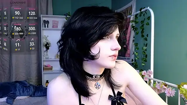 Snapshot of dark_vamp_ chatting on 10, 10, 2025 dark vamp online show from 10, 10, 2025