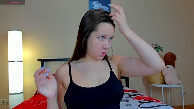 Snapshot of Mira_Karter chatting on 10, 6, 2026 Mira Karter online show from 10, 6, 2026