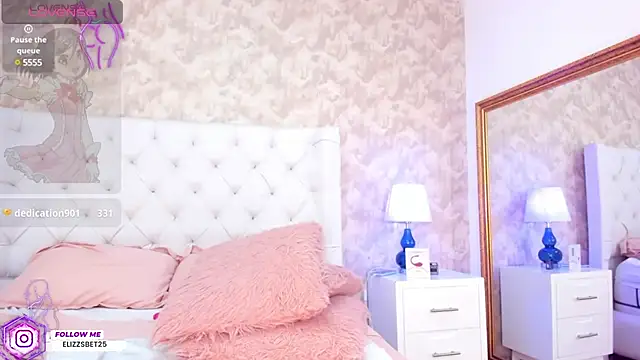 Eliza Thaylor   online show from 17, 1, 2025