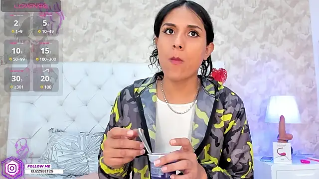 Eliza Thaylor   online show from 21, 3, 2025