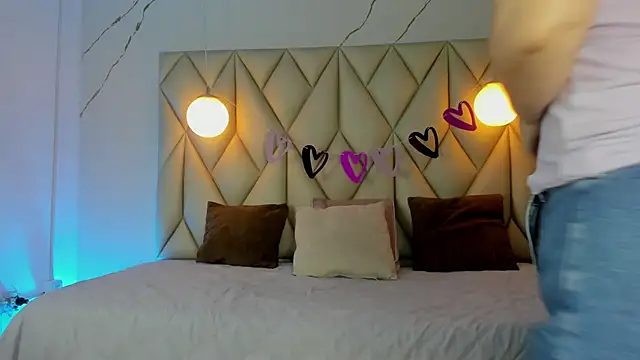 angelswets online show from 5, 3, 2026