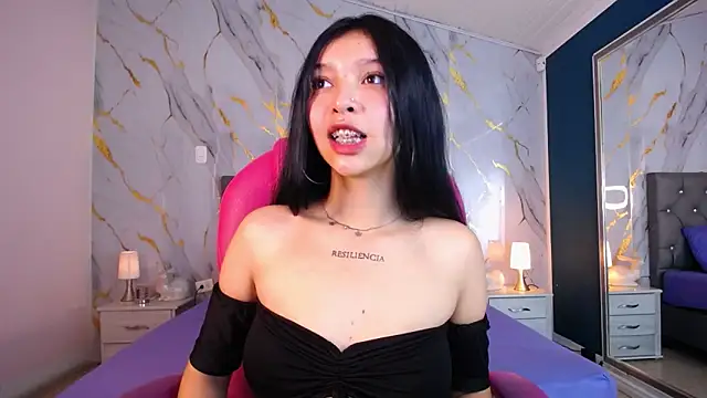 Snapshot of pettit_courtny chatting on 1, 3, 2025 pettit courtny online show from 1, 3, 2025