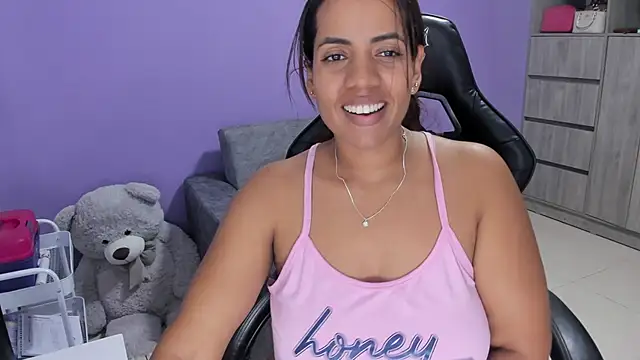 Snapshot of boomsar01 chatting on 27, 3, 2026 boomsar01 online show from 27, 3, 2026